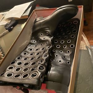 Christian louboutin boot